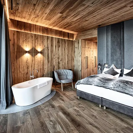 Domek alpejski Mountain View Loft Bergkristall *